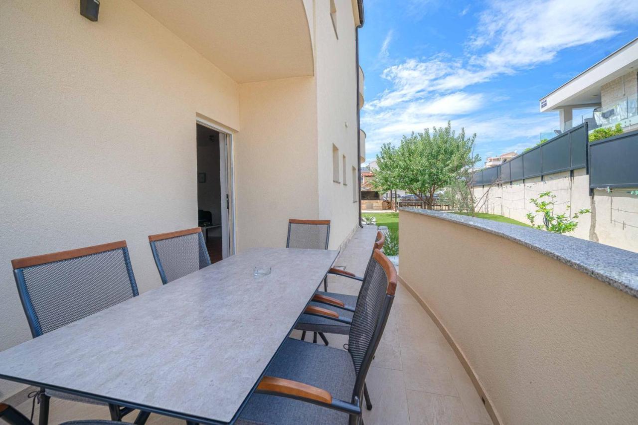 Apartments Miskovic Vodice Esterno foto