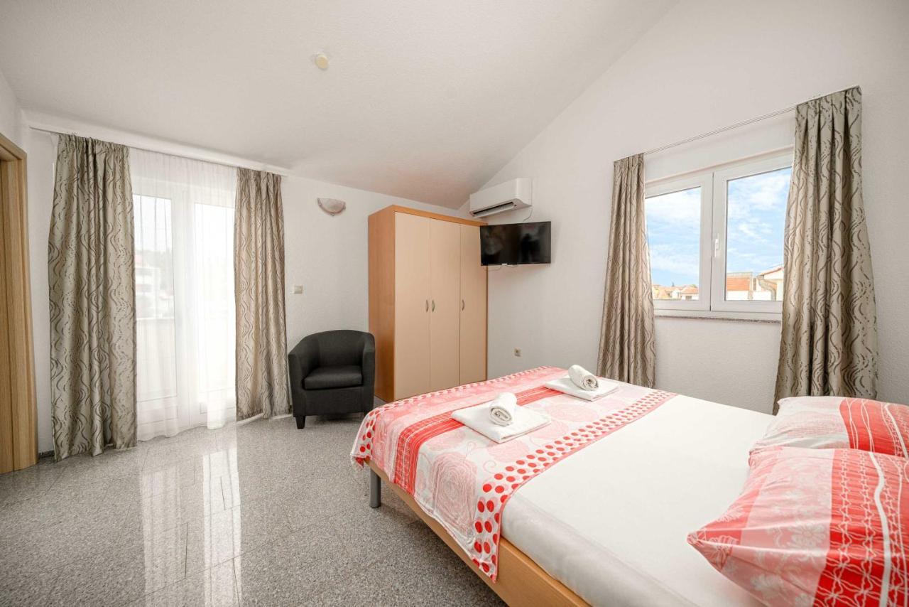 Apartments Miskovic Vodice Esterno foto